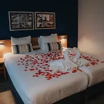 Hotel Landgoed Mennorode 4*