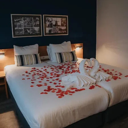 Hotel Landgoed Mennorode 4*